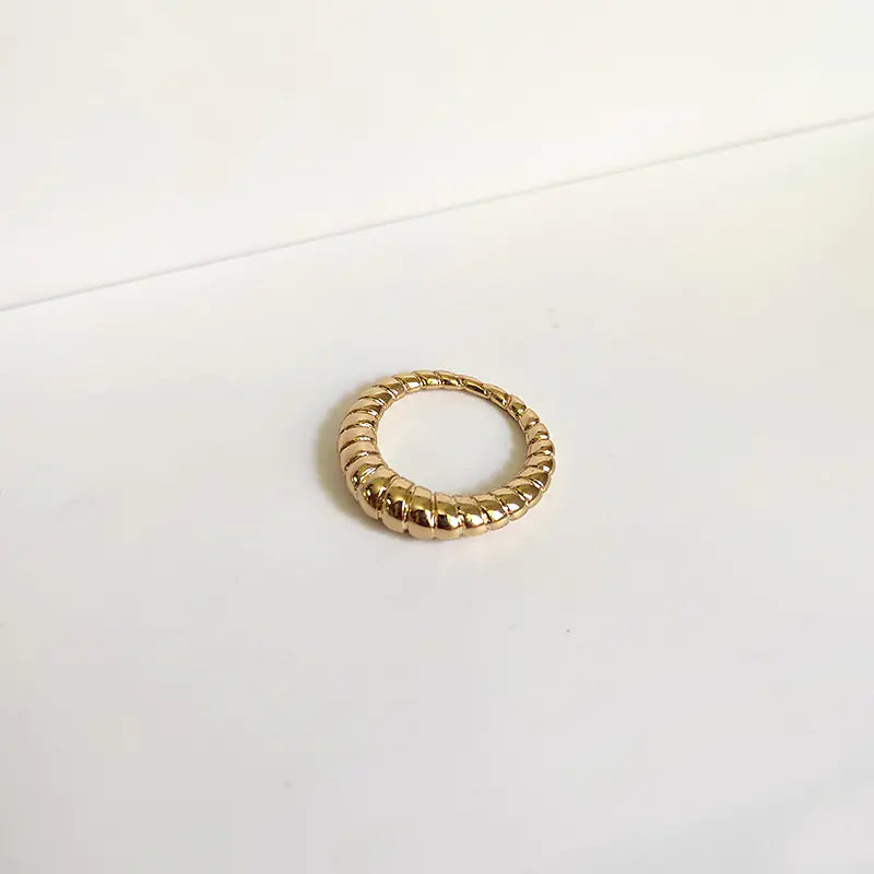 Chic Minimalist Cross-Border E-Commerce Ring for Women