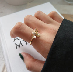 Korean 925 Silver Bee Ring - Trendy Animal Design